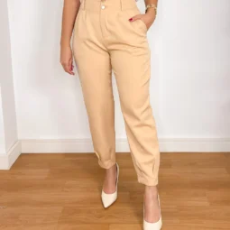 Calça Alfaiataria Feminino Cenoura Com Pregas na Cintura E na Barra